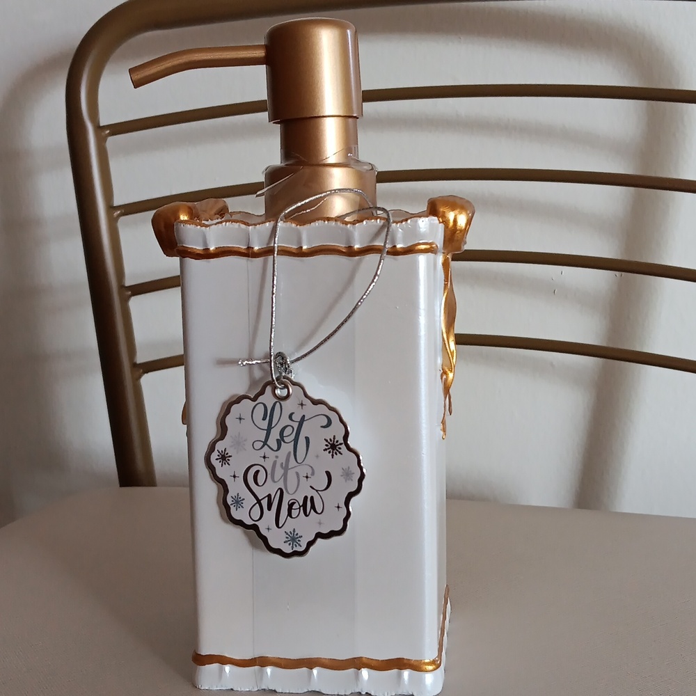 New!Viral Bow Soap Dispenser - Picture 3 of 4
